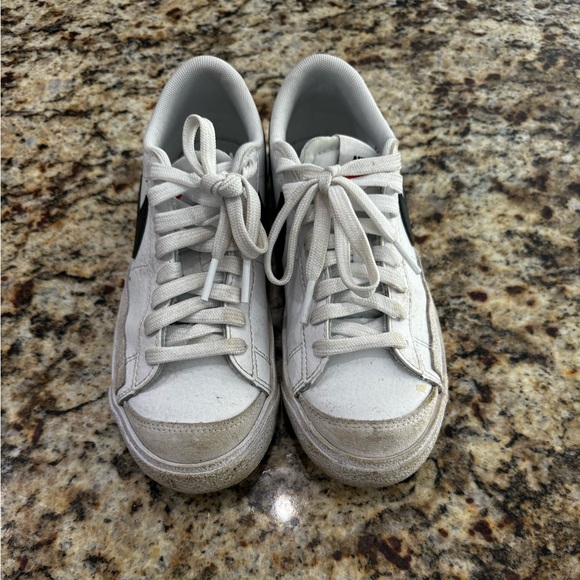 Nike Kids Low Blazer - Picture 2 of 4